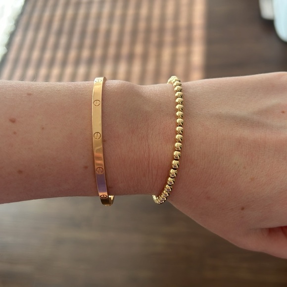 Small Cartier Love Bracelet in Rose Gold Size 16, great used condition - Picture 6 of 15